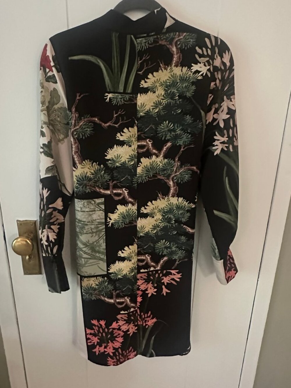 Ted Baker WINNIEH Black Floral Belted Mini Shirt Dress Ted Size 2 NWT - Picture 3 of 7